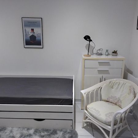 Charmant Studio Canape Lit Netflix Prime Video Dazn Wifi Le Havre Exterior foto